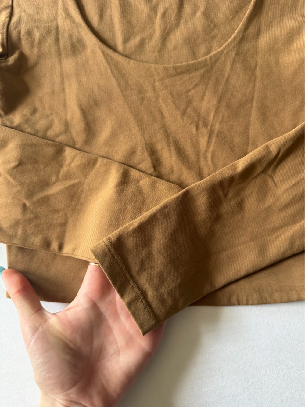 Babaton cropped long sleeve - Picture 3 of 3